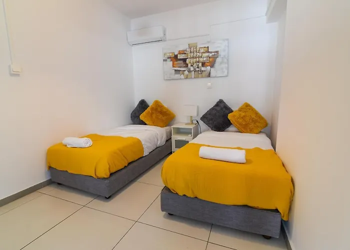 Jana's 2-br In * ラルナカ